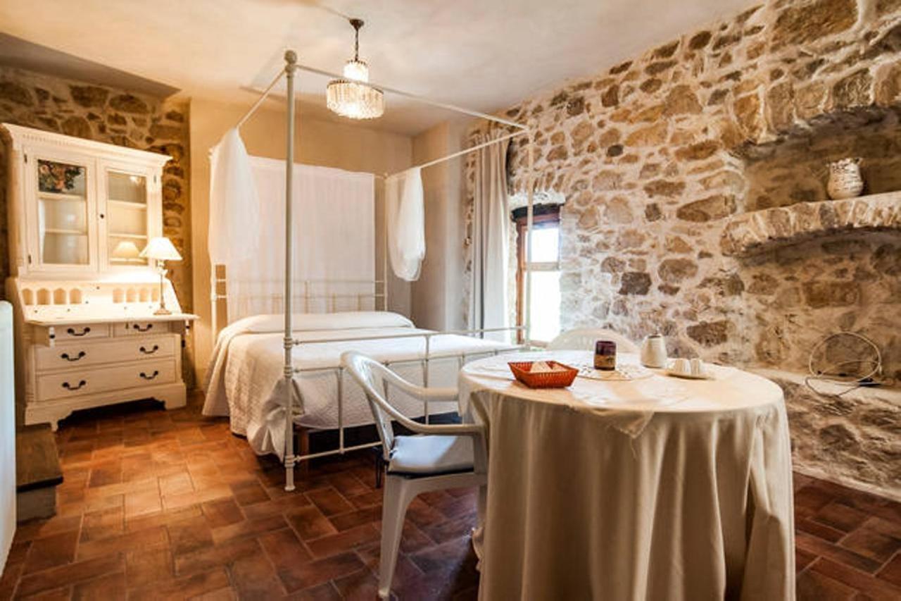 B&B Milleunapietra Romantic Guest House Ausonia Exterior foto