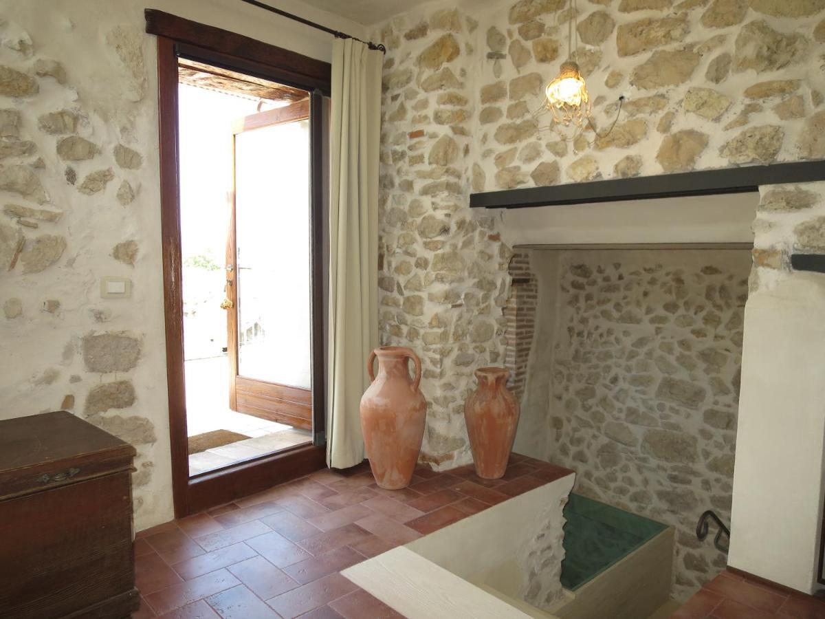 B&B Milleunapietra Romantic Guest House Ausonia Exterior foto